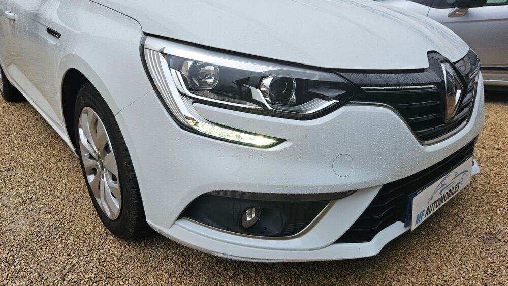 Megane IV soci&eacute;t&eacute; 1.5 dci 115 cv gps PARFAIT ETAT courroie de distribu 2019 occasion 41220 THOURY