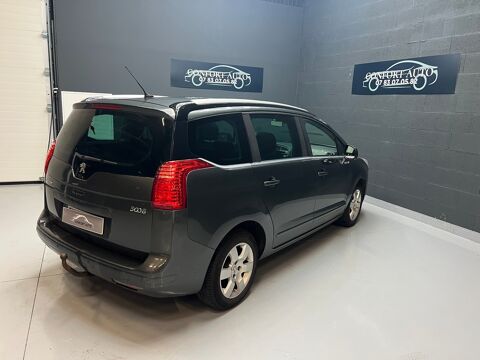 5008 1.6 HDi 115 cv 7 place 2013 occasion 69740 Genas