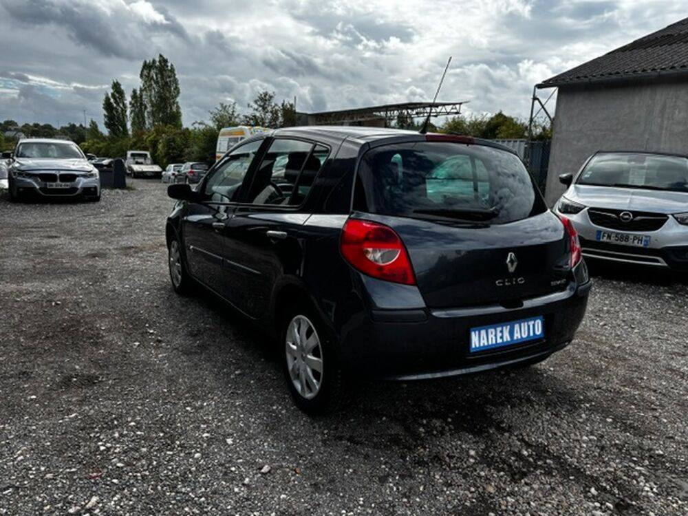 Clio 1.5 dci 2006 occasion 41000 Blois