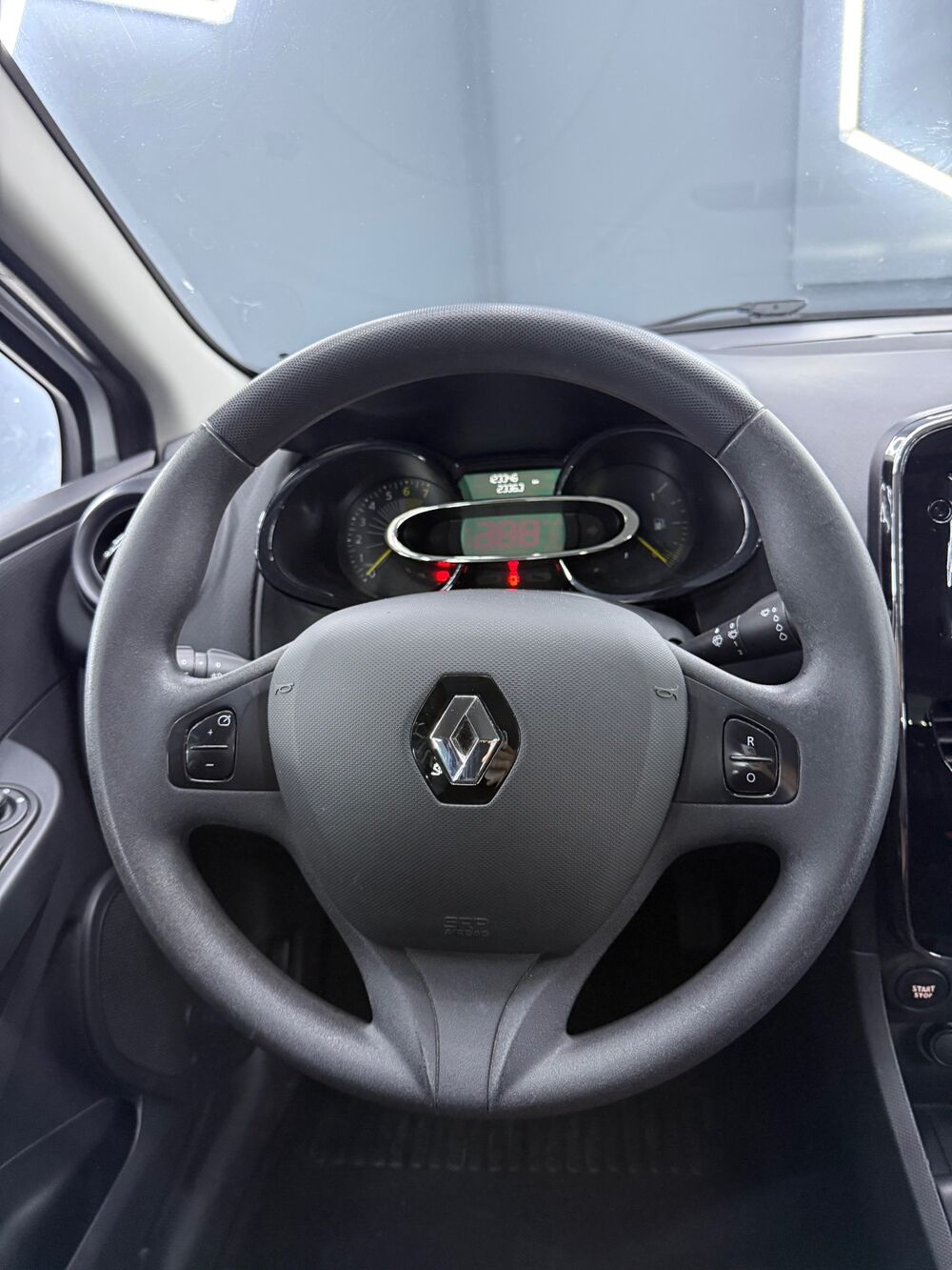 Clio IV 0.9 TCE 90Ch GT LINE *GPS *CLIM *GARANTIE 12 MOIS 2013 occasion 57160 Moulins-l&egrave;s-Metz