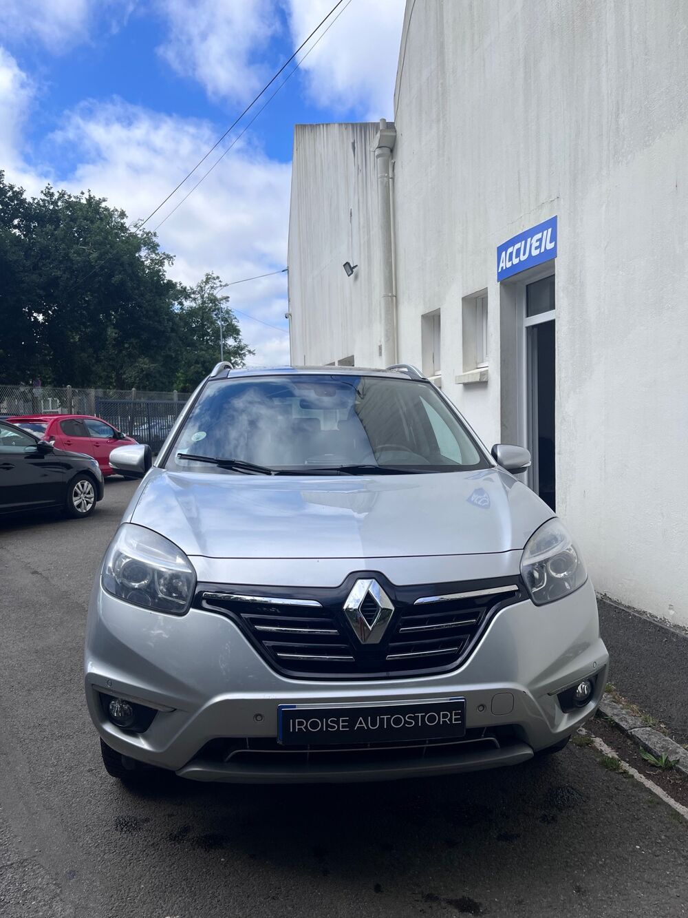 Koleos 2.0 dci *INITIALE PARIS * **BOITE AUTOMATIQUE** ***TOIT OU 2014 occasion 29200 BREST