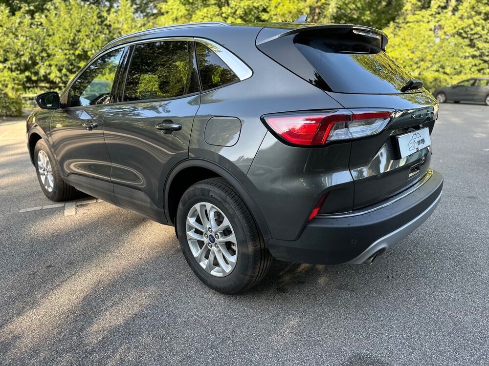 Kuga 2023 Titanium 2.5 190cv hybrid Flexifuel &Eacute;thanol Moteur &agrave; ch 2023 occasion 78490 Montfort l'Amaury