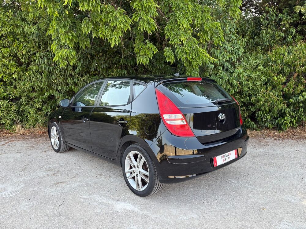 i30 (I) 2.0CRDi 140cv Pack Luxe Kit Ditrib NEUF 2008 occasion 84700 SORGUES