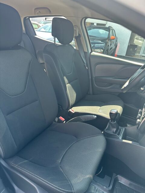 Clio IV 1.5 DCi 75 CV - Air 5 5PL. CLIM DISTRIB. NEUVE 1eMAIN SUIVI 2016 occasion 31120 Portet-sur-Garonne