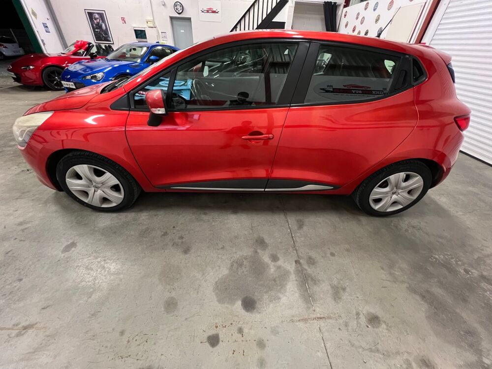 Clio IV 0.9 TCE 12V 90 CV TREND / GARANTIE 12 MOIS / MOTEUR A CHAIN 2016 occasion 85300 CHALLANS