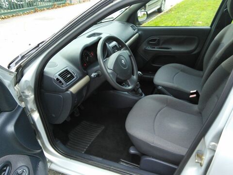 Clio 1.4 98 Pack Dynamique 5 PORTES - FAIBLE KM - GARANTIE MECANI 2004 occasion 95520 Osny