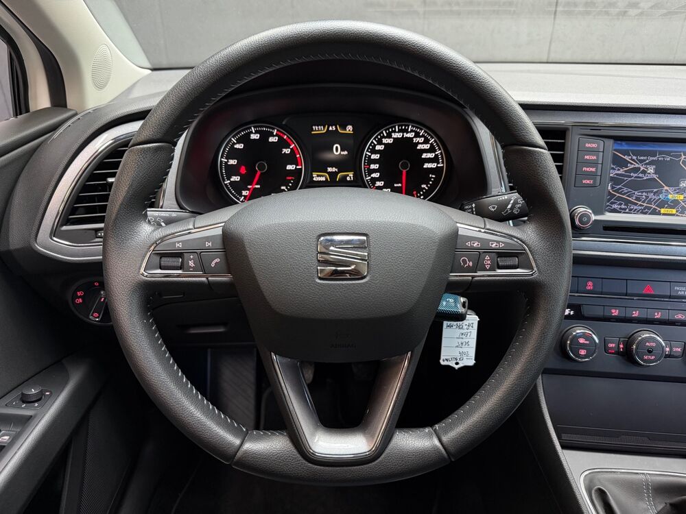 Leon 1.2 TSI 105ch - Suivi Complet / Radars 2014 occasion 45560 Saint-Denis-en-Val