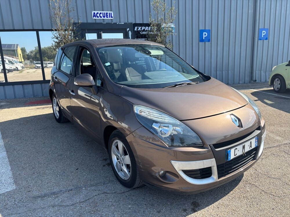 Sc&eacute;nic III 1.9 DCI 130CH / GARANTIE 12 MOIS 2009 occasion 30800 SAINT-GILLES