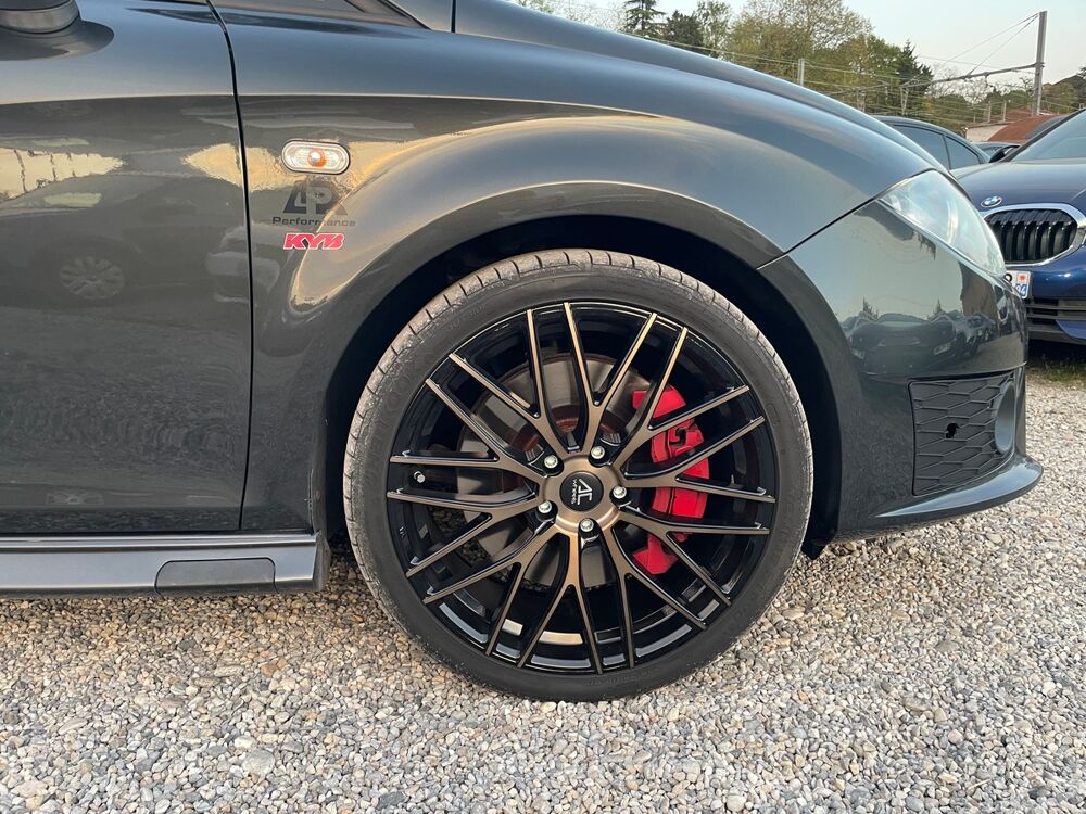 Leon Cupra R 2.0l 265 cv Tout Ouvrant 2010 occasion 69320 FEYZIN