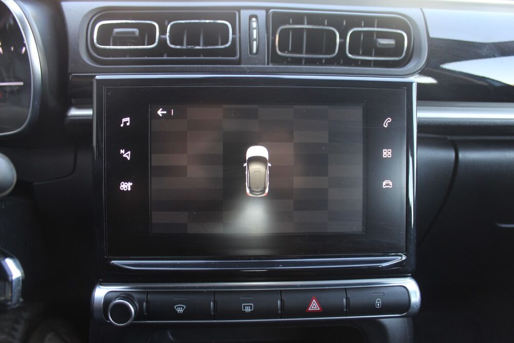 C3 III 1.2 VTi 82 ch SHINE - DISTRIBUTION FAITE + CARPLAY / CLI 2017 occasion 34430 Saint-Jean-de-V&eacute;das
