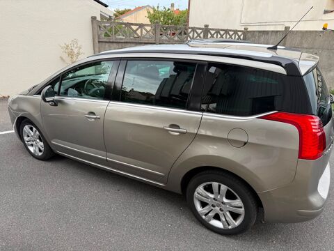 5008 1.6 e-HDI 112 CV BMP6 allure 7 place garantie 6 mois 2012 occasion 78800 Houilles