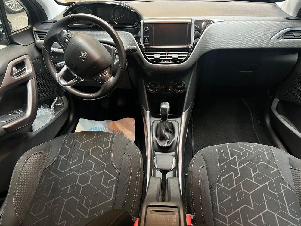 2008 1.2 82 cv 2015 occasion 69740 Genas