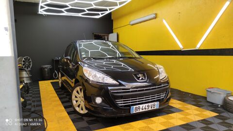 Peugeot 207 - 1.6 HDi 5porte CT OK boite 6 - Noir