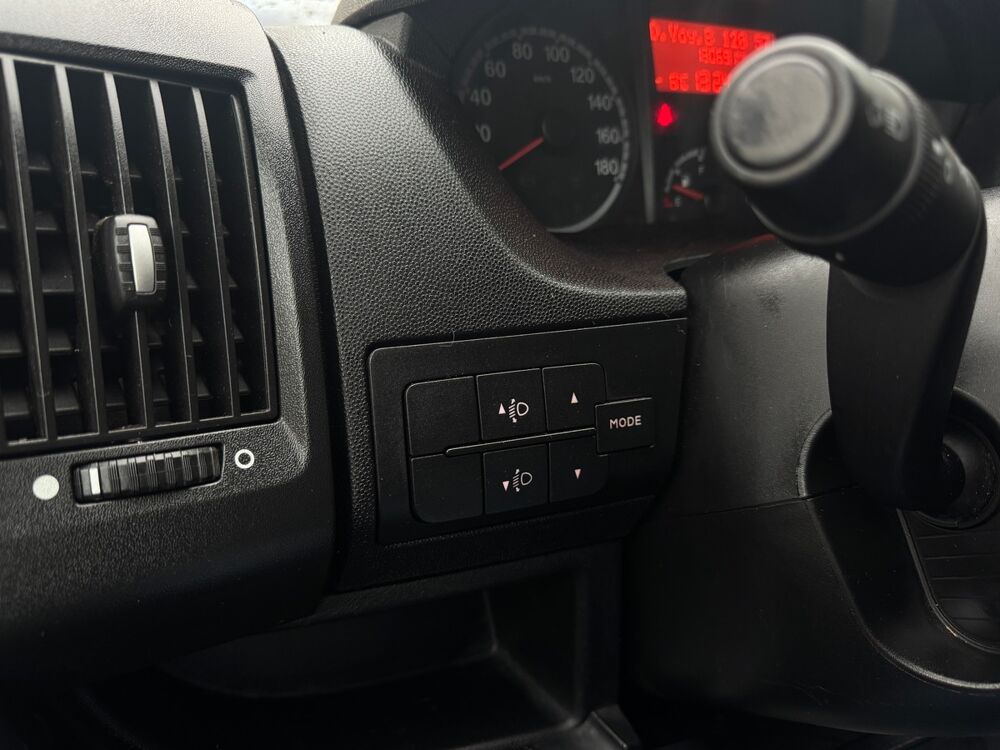 Boxer L1H2 2.2 HDI 110 FAP PACK CD CLIM L1H2 R&eacute;vis&eacute; 12mois Garanti 2013 occasion 69200 VENISSIEUX