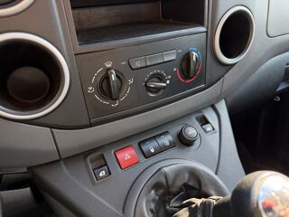 Berlingo L1 600kg 1.6 e-HDi S&S 90 cv - Entretien OK 2015 occasion 95190 Goussainville