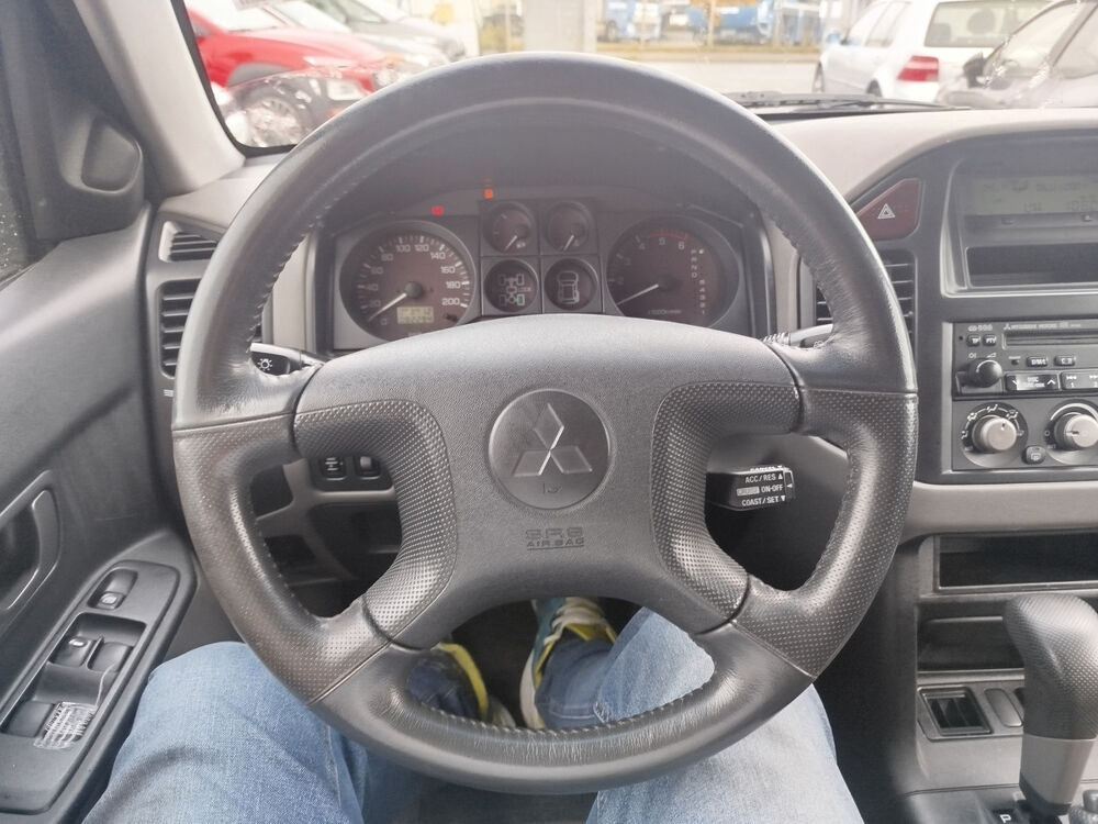Pajero 3.2 DI-D EXCEED 7 places / 1 ere main/GARANTIE Nationale 12 2002 occasion 45770 Fleury-les-Aubrais