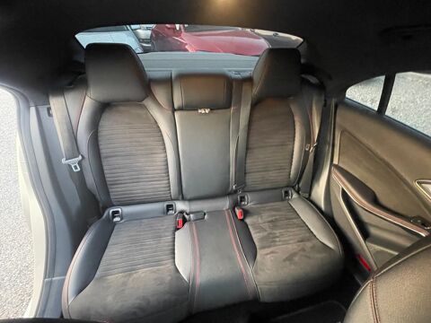 Classe CLA 200 cdi AMG Line Gris Mat. 136 cv GPS/Camera/ Garantie 12 2017 occasion 69320 FEYZIN