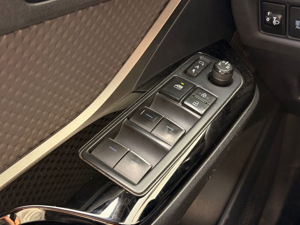 C-HR Distinctive Phase 2 2.0 Hybrid 184 ch – Si&egrave;ges chauffants – 2020 occasion 95190 Goussainville