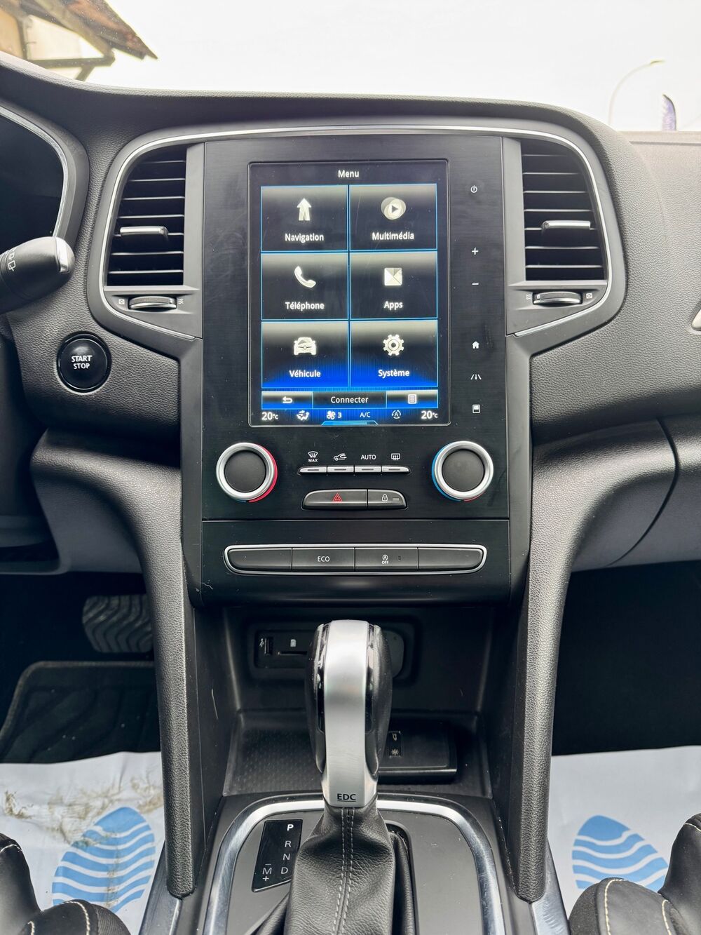 M&eacute;gane IV TCe 130 CV ENERGY INTENS EDC AUTOMATIQUE / CAM&Eacute;RA / MOTEU 2016 occasion 45150 JARGEAU