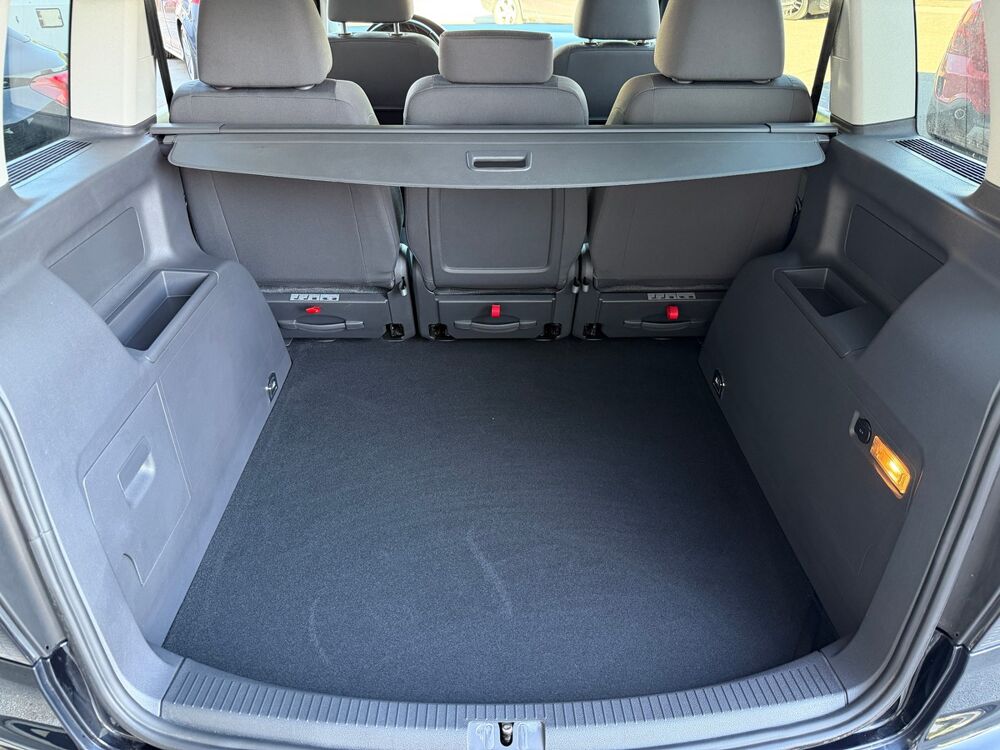 Touran Freestyle Phase 2 - 1.9 TDi 105cv 2010 occasion 95190 Goussainville