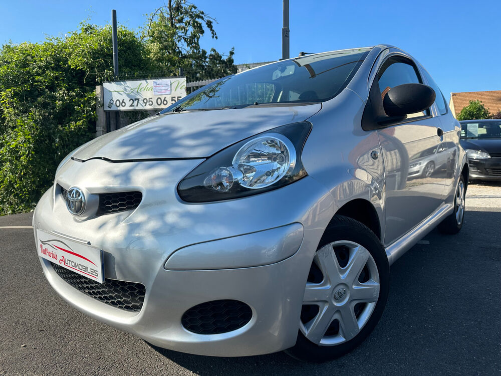 Aygo 1.0 ESS 70 CHV MOTEUR A CHAINE 2009 occasion 95220 HERBLAIS SUR SEINE