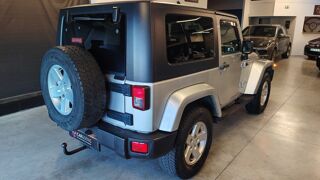 Wrangler III 2.8 CRD 177 Ch SAHARA BVA 3P / HARD TOP / DISTRIBUTION O 2007 occasion 34500 B&eacute;ziers