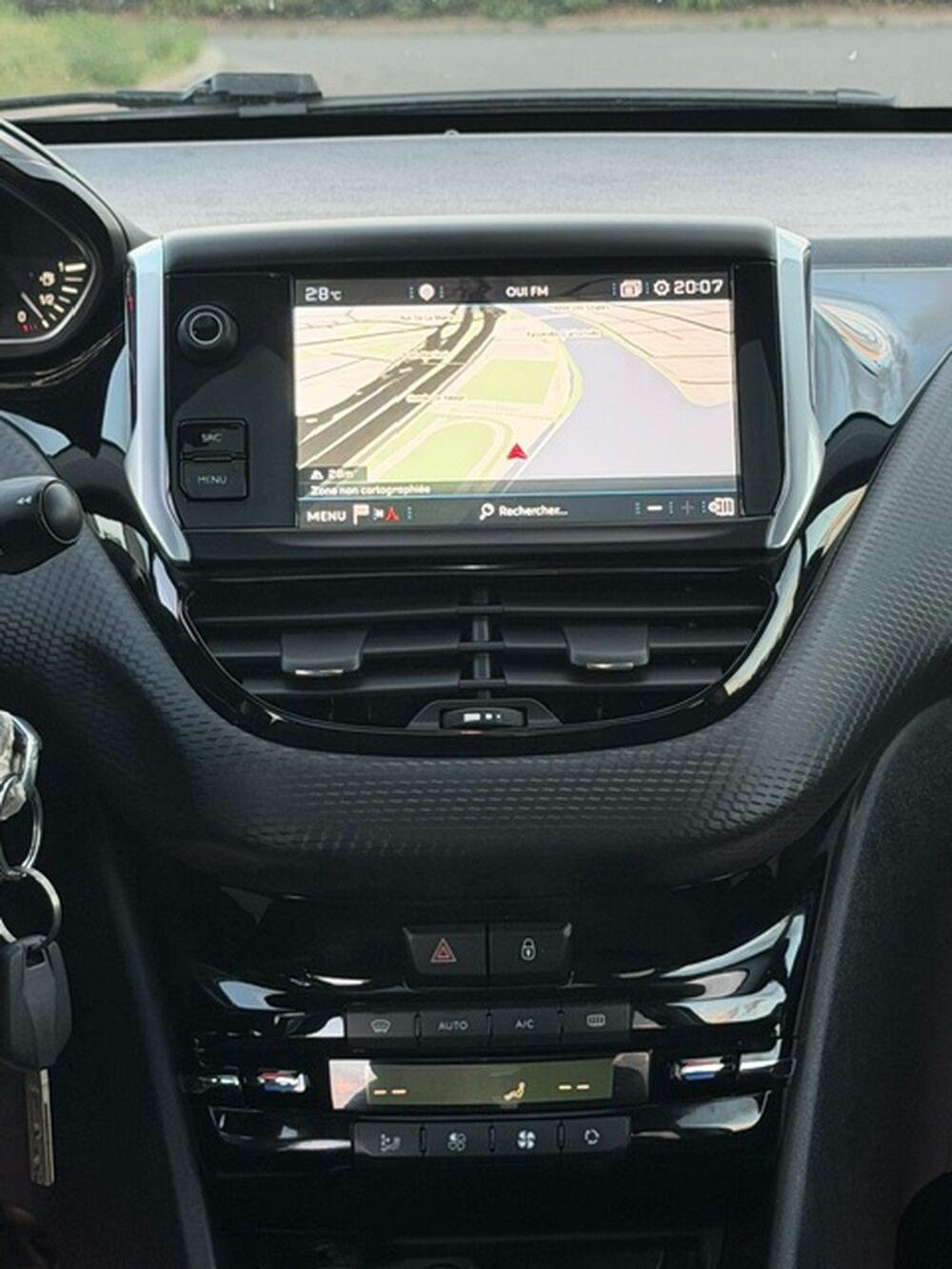 2008 1.2 110ch GT Line - DISTRIB OK - TOIT PANORAMIQUE - CARPLAY 2018 occasion 94140 Alfortville