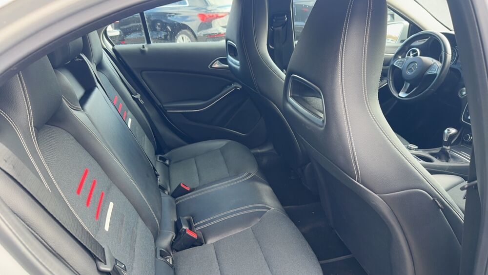 Classe A IV 160 AMG LINE 1&egrave;re Main GPS / X&Eacute;NONS / Si&egrave;ges Sport / CAM&Eacute; 2018 occasion 67550 ECKWERSHEIM