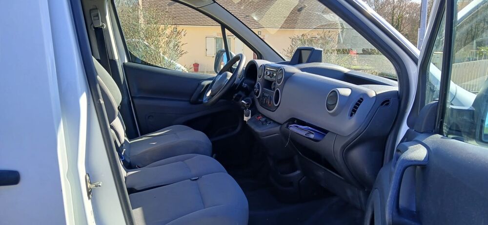 Partner 1.6 Hdi Bo&icirc;te auto tr&egrave;s propre 2015 occasion 45600 Lion-en-Sullias