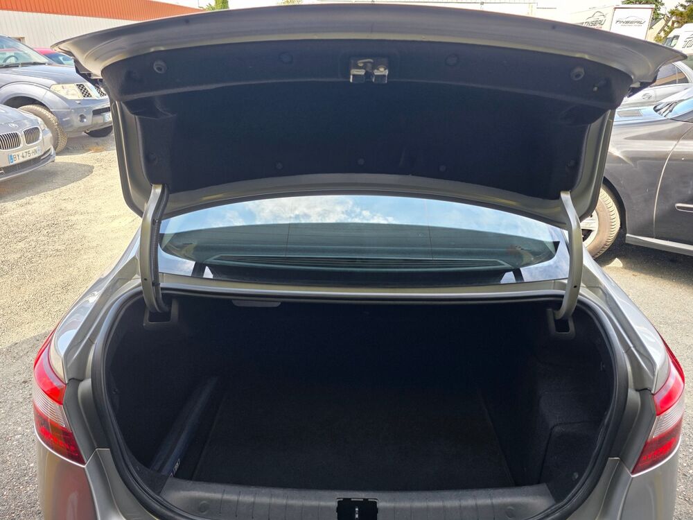 Latitude 3.0 DCI 240CH INITIALE BVA 2011 occasion 41350 Vineuil