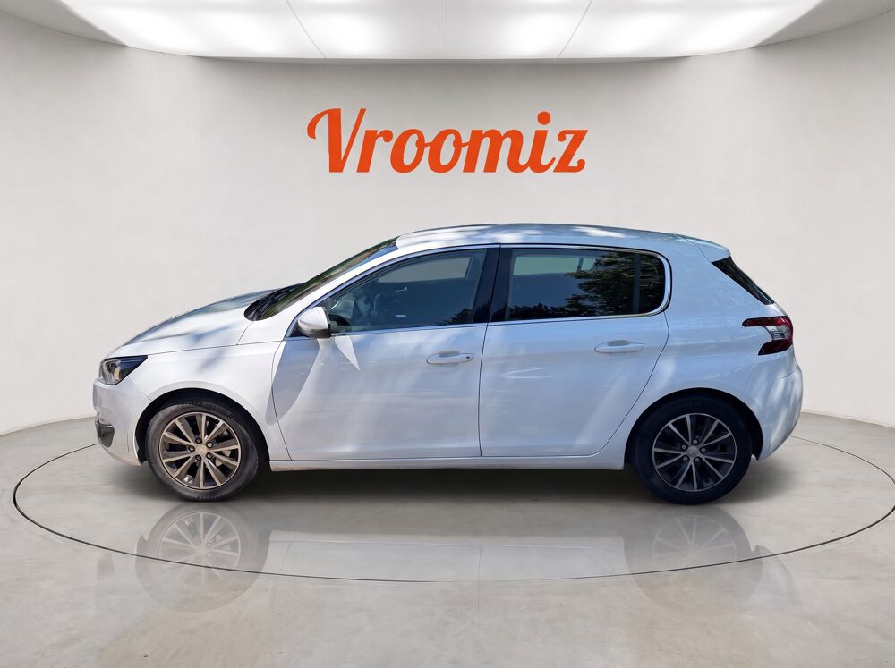 308 VTI 130cv allure bo&icirc;te auto EAT8 courroie de distribution n 2015 occasion 69680 Chassieu