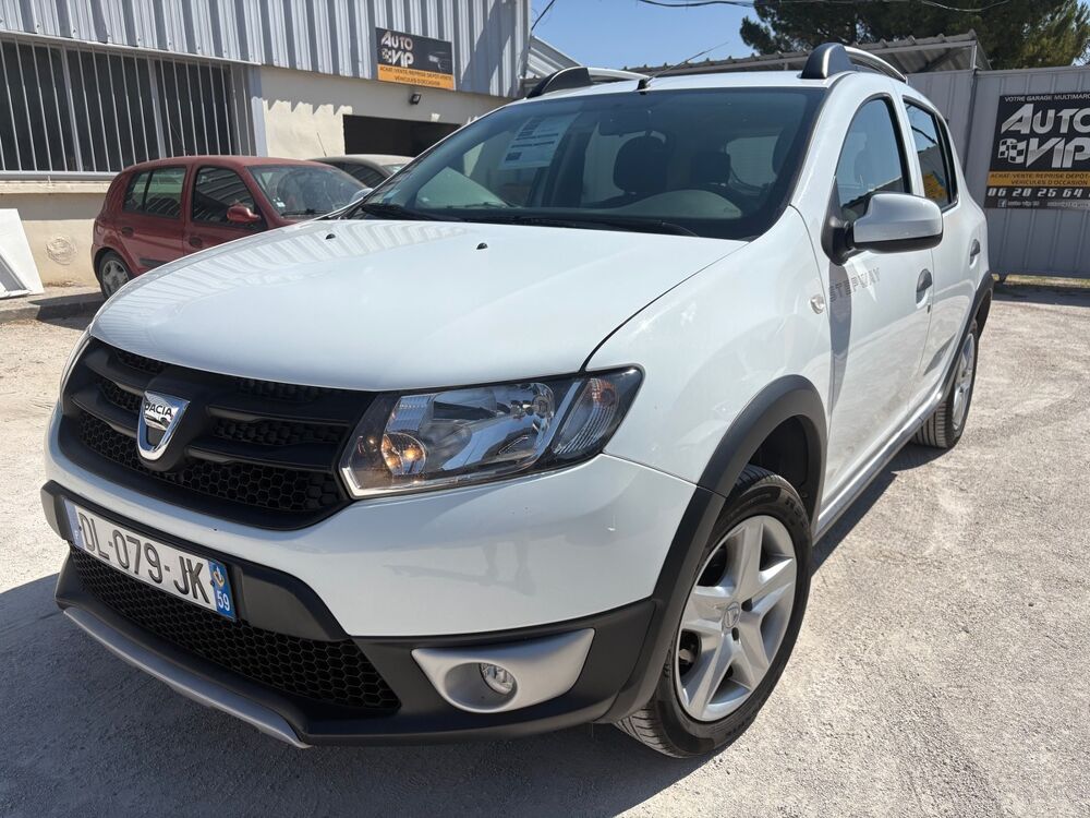 Sandero 0.9TCE 90cv AMBIANCE CT OK/FAIBLES KMS/ GARANTIE 2014 occasion 13200 Arles