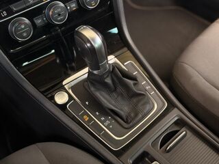 Golf 7 CARAT 1.6 TDI DSG7 110 cv - Bo&icirc;te auto - Apple Carplay 2017 occasion 95190 Goussainville