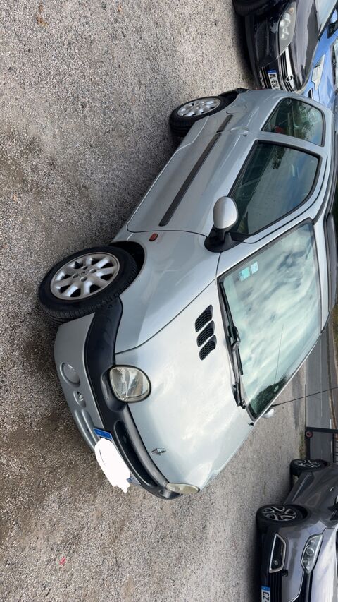 Twingo aut/expr boito auto 114007 km premi&egrave;re main 2001 occasion 45400 FLEURY LES AUBRAIS