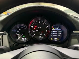 Macan 2.0 Turbo PDK 265 cv - Entretiens OK 2022 occasion 95190 Goussainville