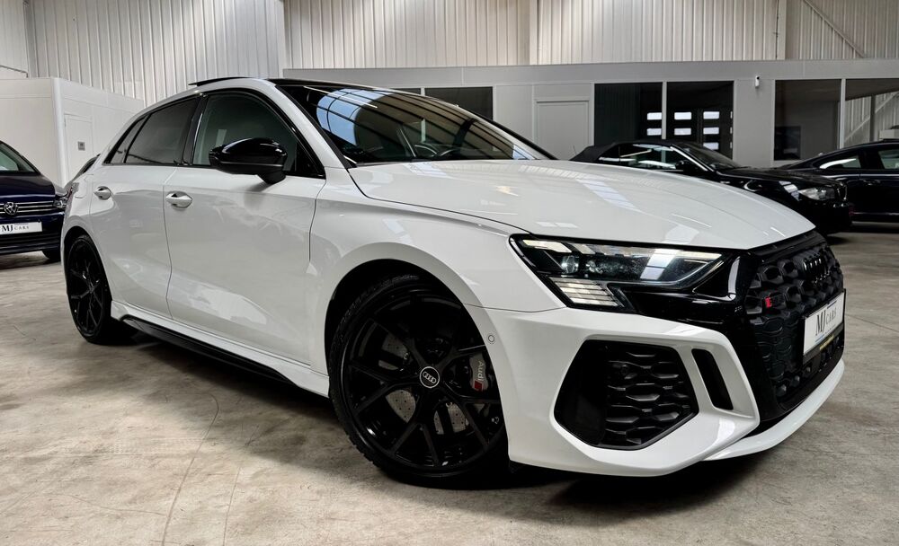 RS3 2.5 TFSI 400ch BVA7 Quattro / TO / HUD / B&O / C&eacute;ramique / H 2023 occasion 45770 Saran