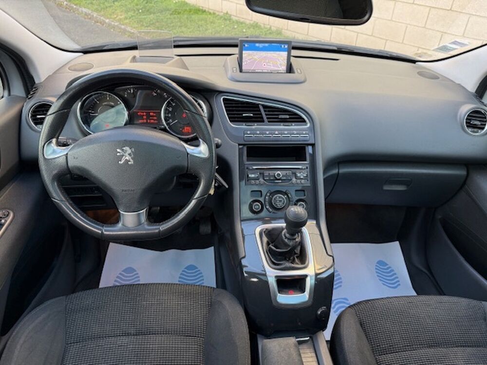 5008 1.6 e-HDI 115 CV allure 7 place 1er main garantie 6 mois 2014 occasion 78800 Houilles