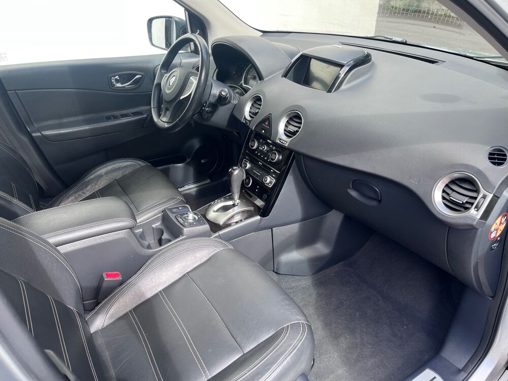 Koleos 2.0 dci *INITIALE PARIS * **BOITE AUTOMATIQUE** ***TOIT OU 2014 occasion 29200 BREST