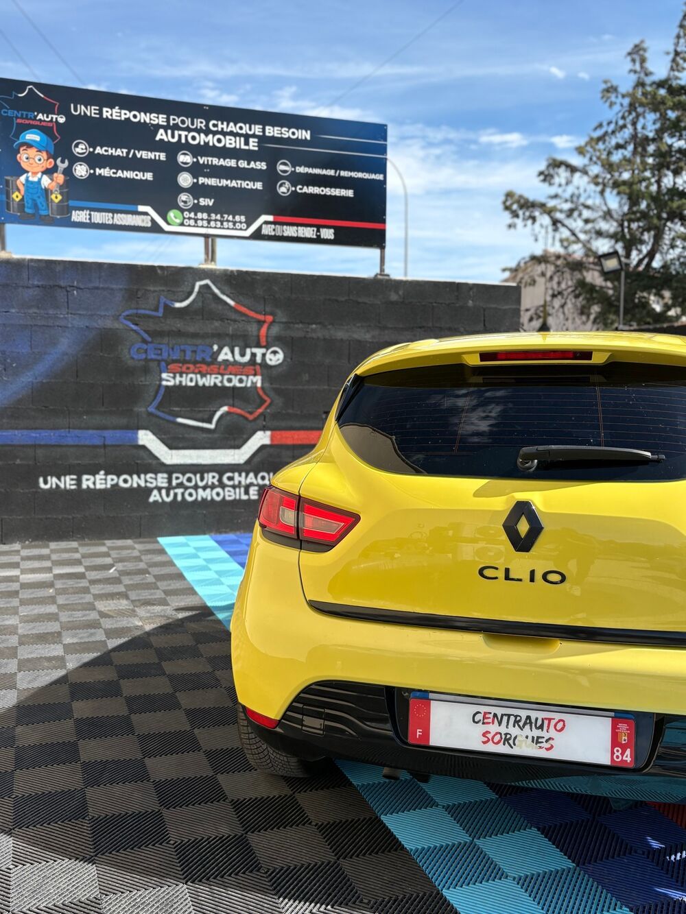 Clio IV Tce 90cv Edition Limit&eacute; Seven Embrayage NEUF 2013 occasion 84700 SORGUES