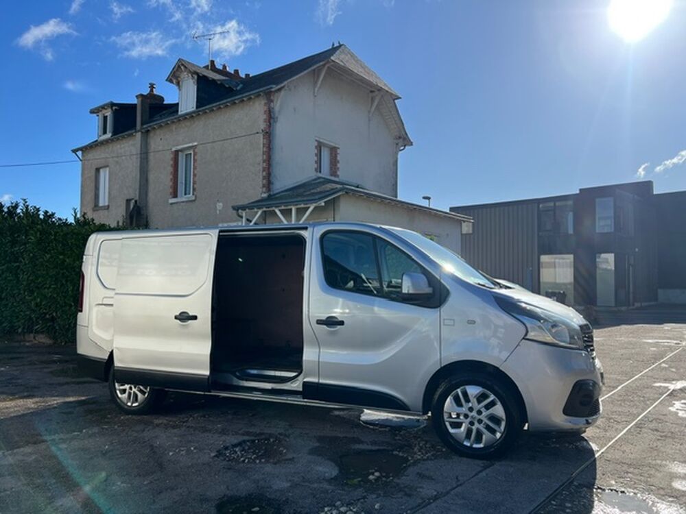 Trafic III Fourgon L2H1 1.6 dCi 120 ch. 2014 occasion 41000 Blois