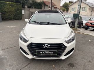 i40 2015 BOITE AUTO TOIT OUVRANT CUIR GPS Bluetooth Facture d e 2015 occasion 95100 ARGENTEUIL