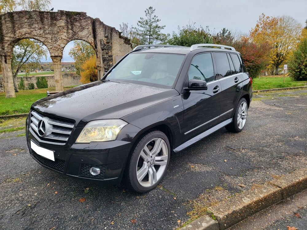 Classe GLK V6 CDI 224 CV 4 MATIC 7G TRONIC S&eacute;rie limit&eacute;e Pack AMG EDITI 2009 occasion 45500 GIEN