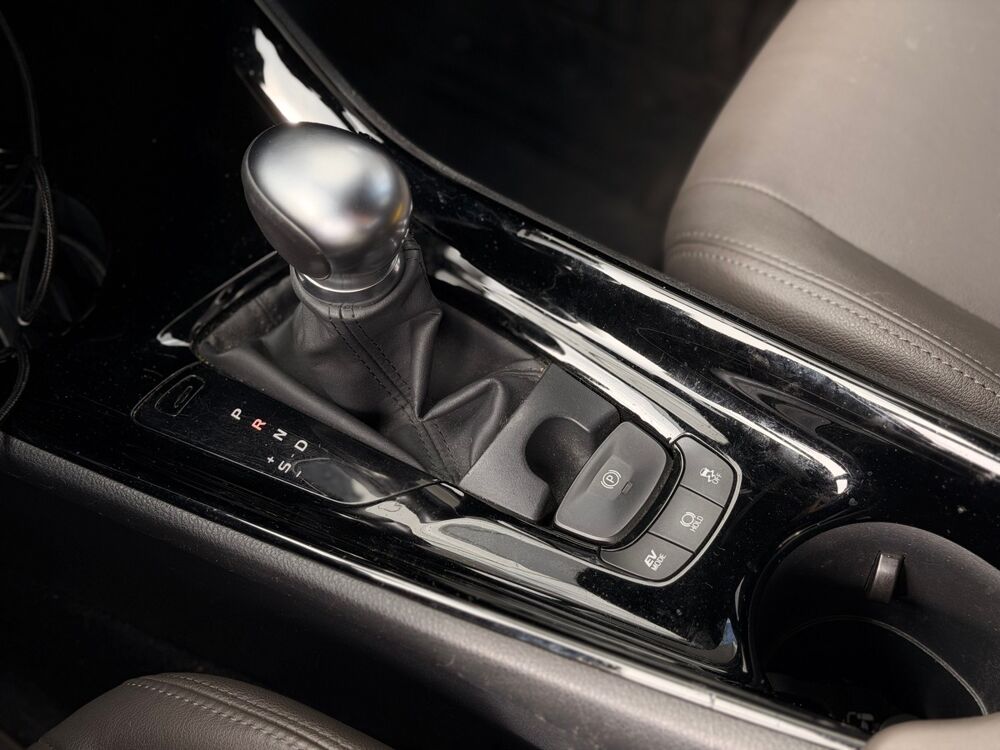 C-HR Distinctive Phase 2 2.0 Hybrid 184 ch – Si&egrave;ges chauffants – 2020 occasion 95190 Goussainville
