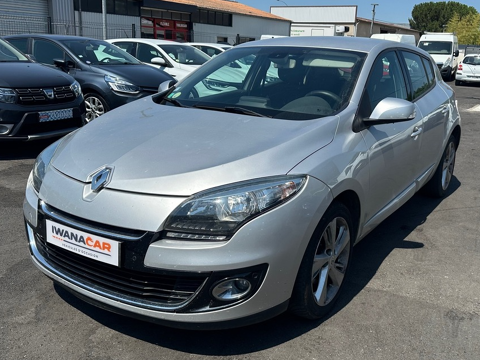 Renault megane iii 1.5 DCi 110 CV BVA - Bose 5PL. GPS CLIM 