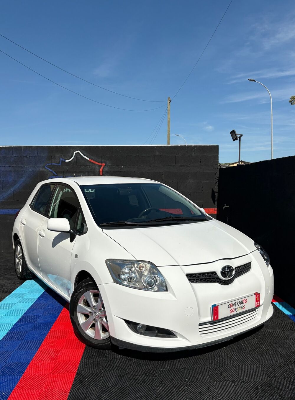 Auris (I) 1.4 D4D 90cv Active GPS & Clim 2009 occasion 84700 SORGUES