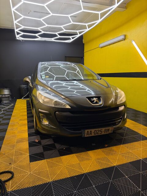 Peugeot 308 - 1.6 hdi 90cv - Gris anthracite