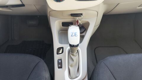 Zo&eacute; Z.E. LIFE CHARGE RAPIDE TYPE 2 GARANTIE 3/6/12 MOIS 2015 occasion 78200 BUCHELAY
