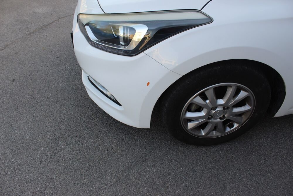 i20 1.2 84 ch INITIA + CLIMATISATION + BLUETOOTH 2016 occasion 34430 Saint-Jean-de-V&eacute;das