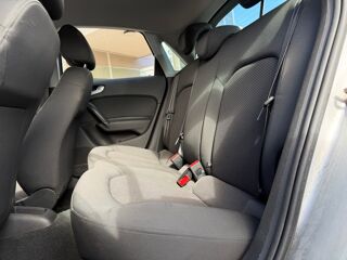 A1 Attraction 1.6 TDI 90 ch - Entretiens OK 2013 occasion 95190 Goussainville
