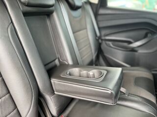 Kuga - 2.0 TDCI 120cv -TITANIUM - Suivi - 2016 occasion 45560 Saint-Denis-en-Val